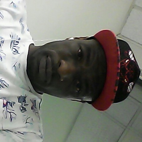 Meet your Posher, K - Picture 1 of 1